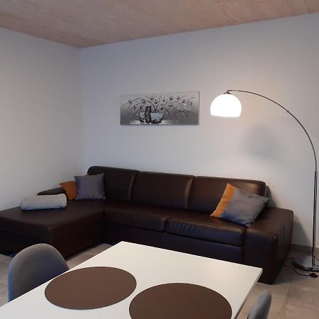 Erdgeschoss-Appartement Mit Seeblick Ahrensbok 外观 照片