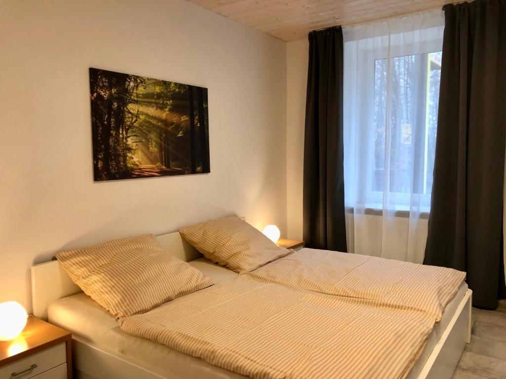 Erdgeschoss-Appartement Mit Seeblick Ahrensbok 外观 照片